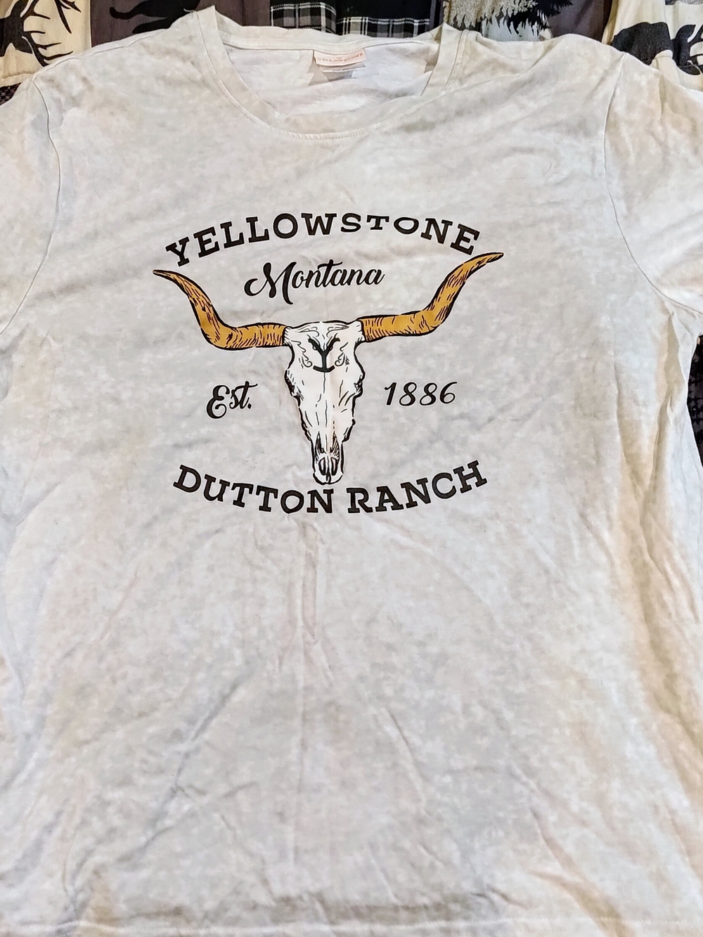 Yellowstone Dutton Ranch Short Sleeve Tee - White